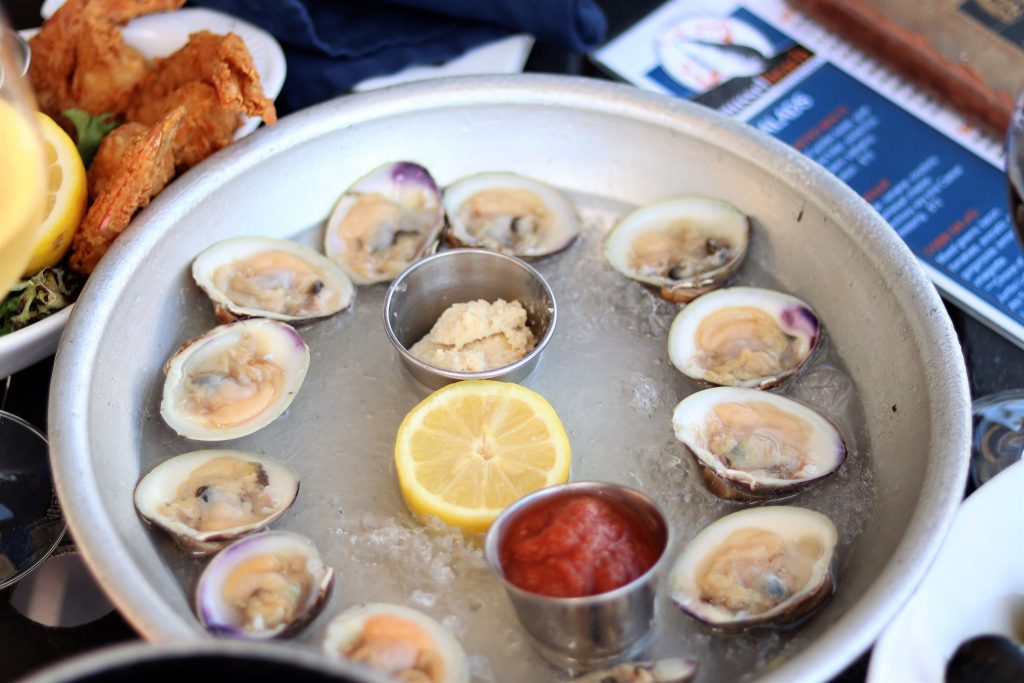 Raw Bar Clams